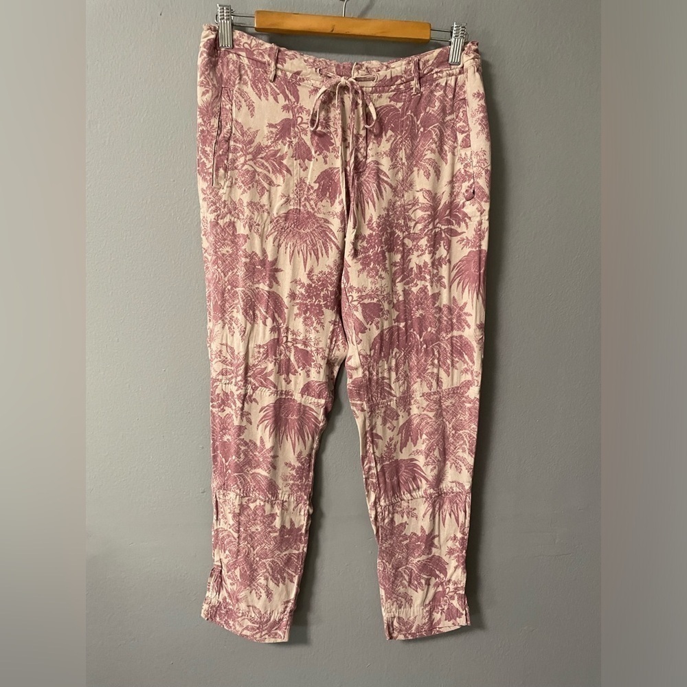 Chaser tropical print viscose/spandex pants. Size Sm/Med